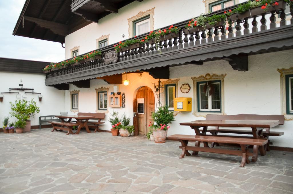Hotel Restaurant Ferienwohnungen Alpenhof Ubersee Exterior photo